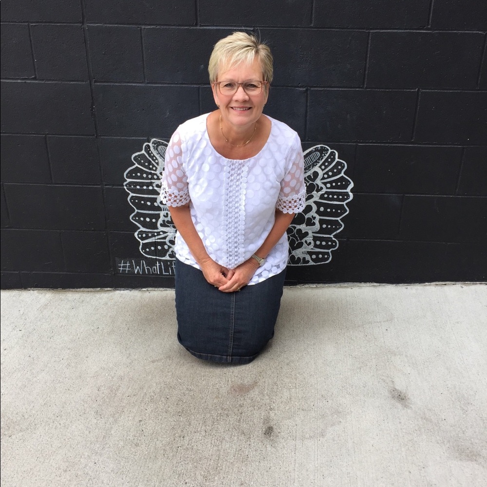 Meet your Posher, Laurie